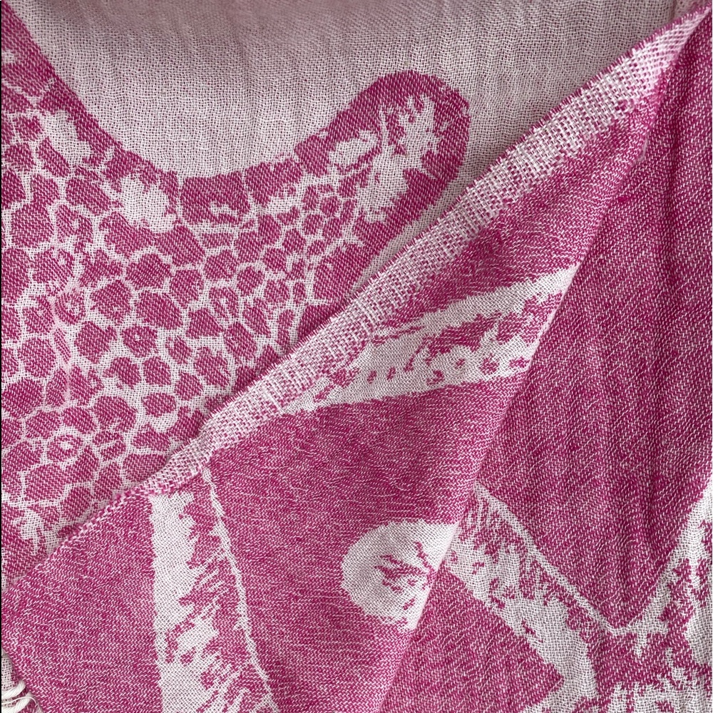 Seaside Collection Oversized Soft Cotton Towel - Picture 4 of 5